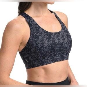 LOLË SPORT BRA with convertible straps size large